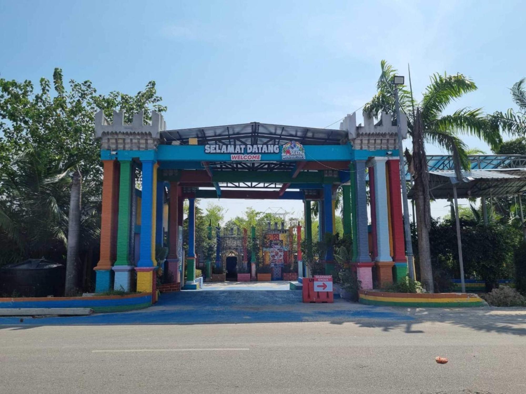 Oyo 89849 Sekin Hotel And Resort Kuala Selangor Ngoại thất bức ảnh