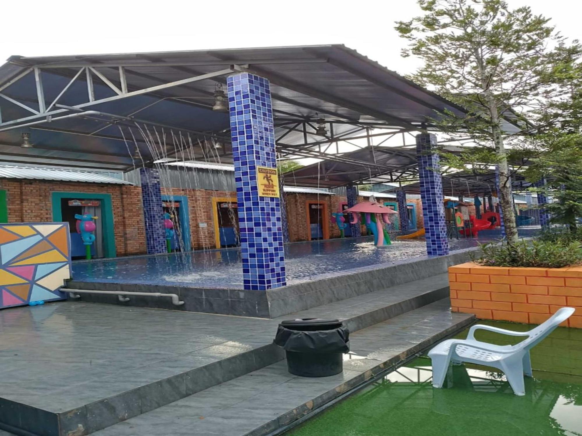 Oyo 89849 Sekin Hotel And Resort Kuala Selangor Ngoại thất bức ảnh