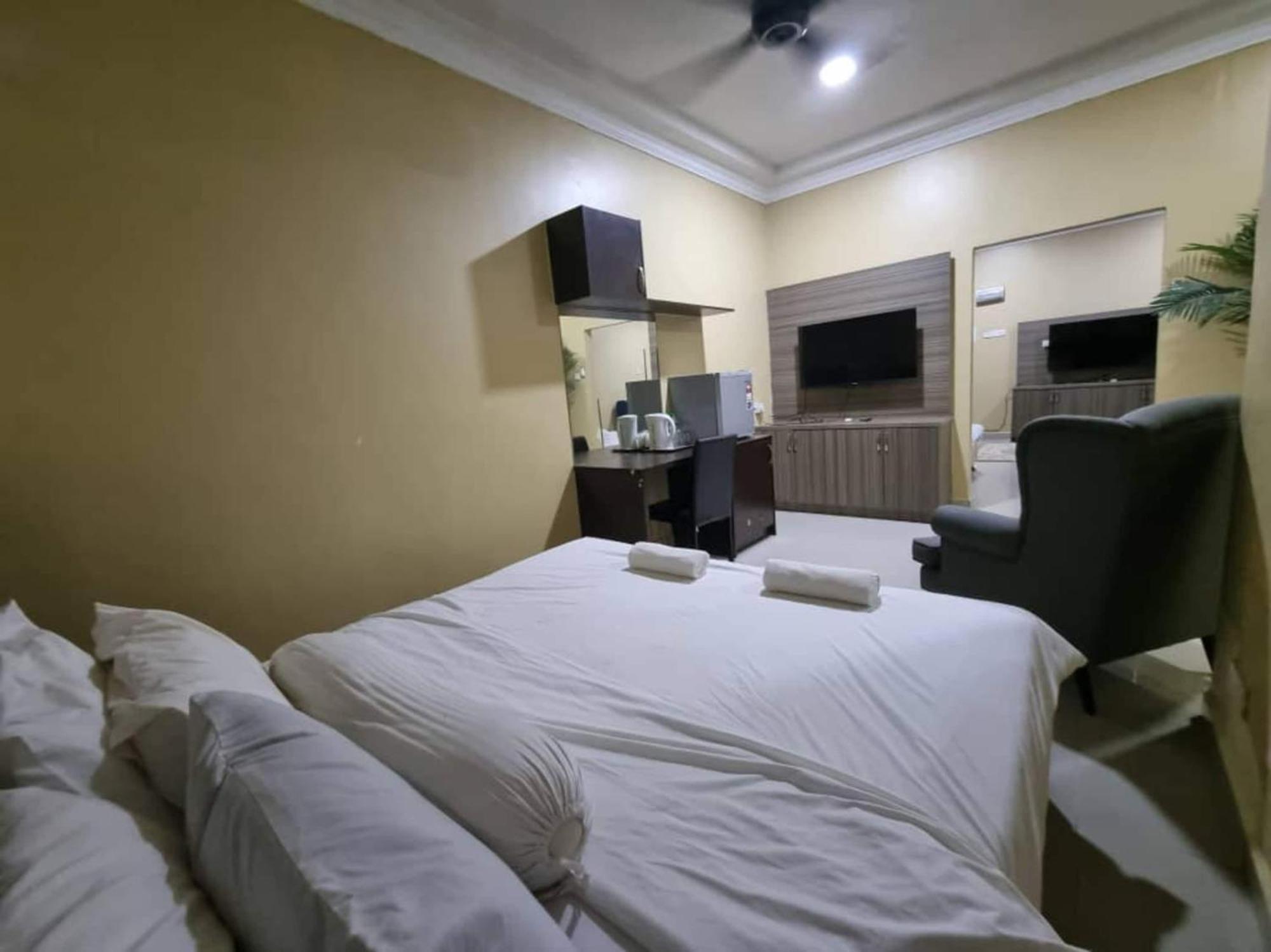 Oyo 89849 Sekin Hotel And Resort Kuala Selangor Ngoại thất bức ảnh